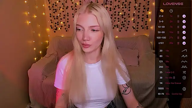 AnyaTaylor_ Live XXX-Chat