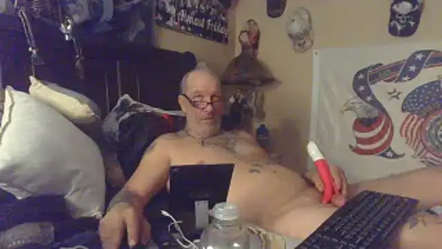 bigdaddyrooster Adlı Modelin Canlı XXX Sohbeti