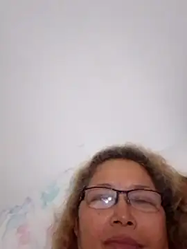 Cessi50 Adlı Modelin Canlı XXX Sohbeti