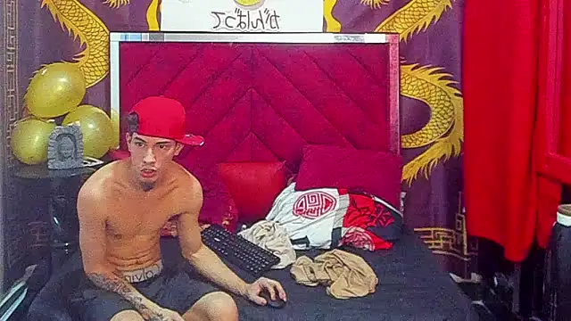 Онлайн чат XXX Pride_couple