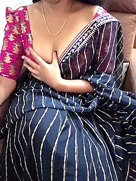 Roja-Telugu777 Live XXX-Chat