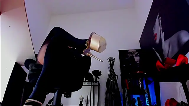 MistressDemisweet's Live XXX Chat