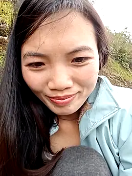 ngan-cute Chat XXX live