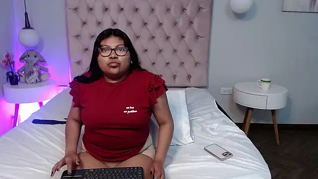 Kiri_Black_ Chat XXX live