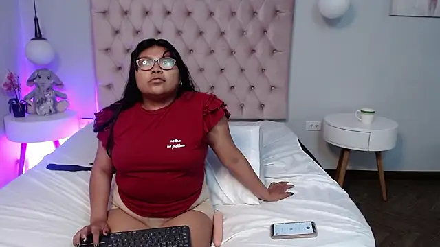 Kiri_Black_'s Webcam Show