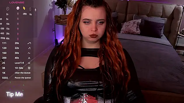 Miss_Maya_Mils' Live XXX Chat