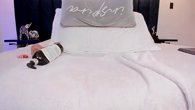 susyy7's Webcam Show