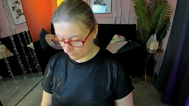 AlexandraKind's Live XXX Chat