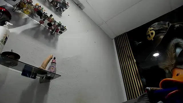 Show modela michell78sexy na web-kameri