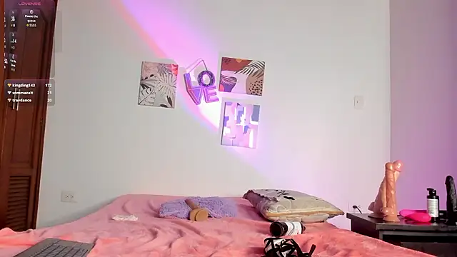 Chat XXX Live hellzel_moon