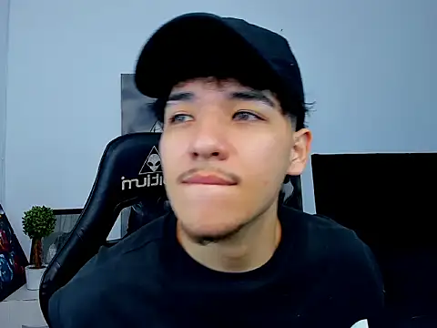 tiven-prince Live XXX Chat