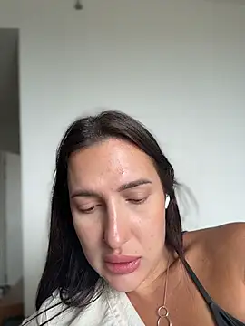 AleksandraRich's Live XXX Chat