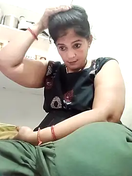 Mohni_love's Webcam Show