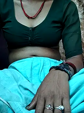 Sexy-Riyanshi Webcam show