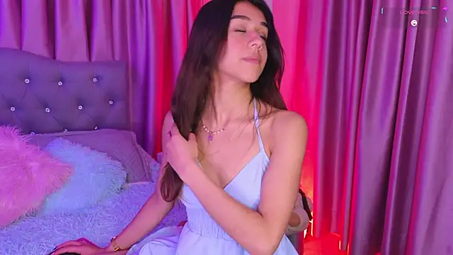 Emiily_Scott1 Obrolan Langsung XXX