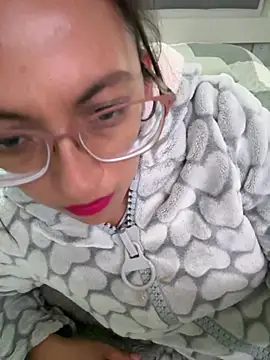 Chat +18 de Alessandra-Mex92 ao vivo