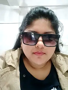 Chat XXX en directo de Nusrat-N