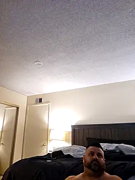 Roddog18's Live XXX Chat