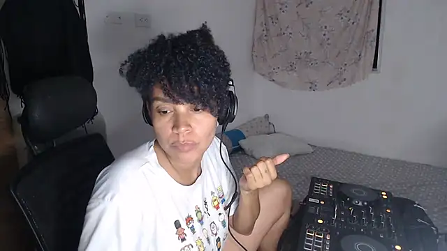 shayna_cute Chat XXX live