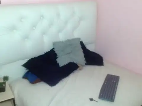 x_isabella_x Adlı Modelin Canlı XXX Sohbeti