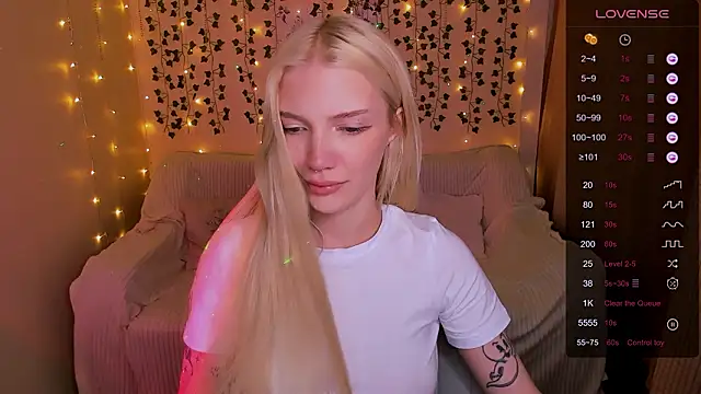 AnyaTaylor_のライブXXXチャット