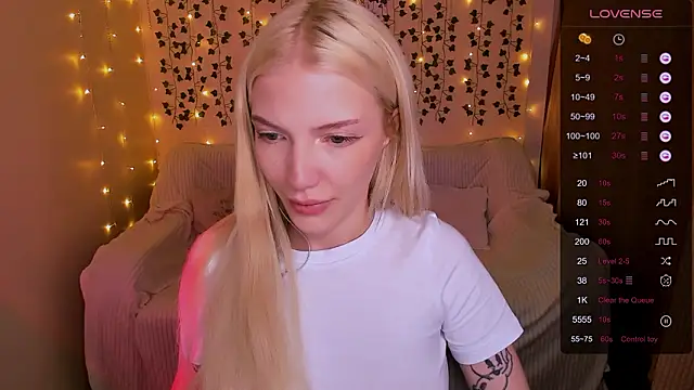 Chat +18 de AnyaTaylor_ ao vivo