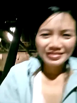 ngan-cute 即時 XXX 聊天