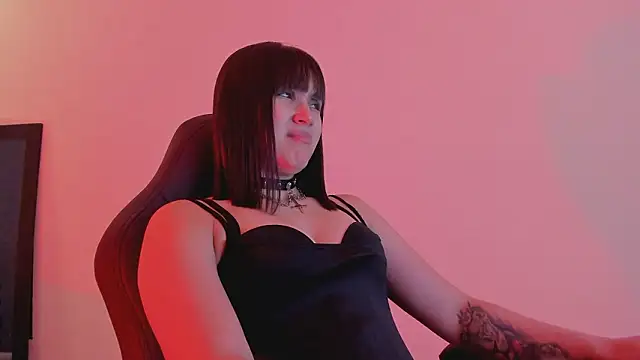 AnnaraLein Adlı Modelin Canlı XXX Sohbeti