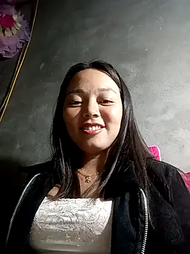 Chat XXX en directo de Rose-222