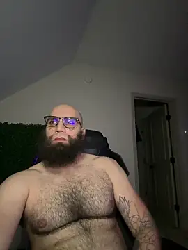 MastaWolfy's Live XXX Chat