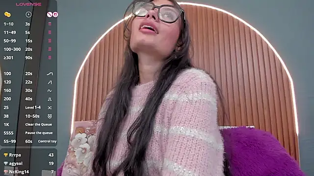 NayeCloud's Live XXX Chat