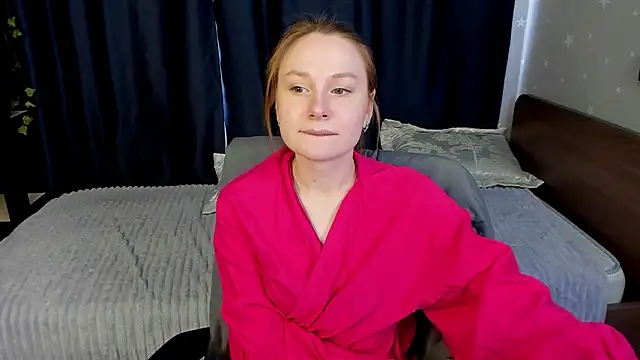 Lola_Raivis_ 现场XXX聊天