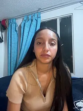 Eve_Ritz Adlı Modelin Canlı XXX Sohbeti