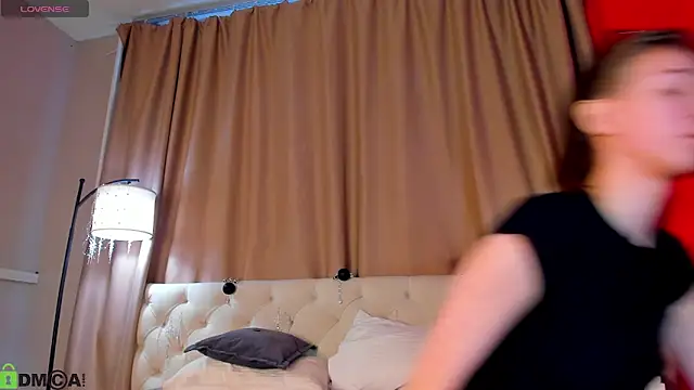 Skelerata's Live XXX Chat