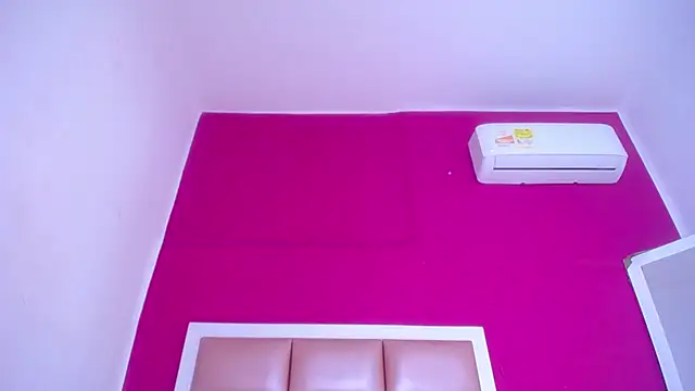 Chat +18 de ebonny_suggarmommy1 ao vivo