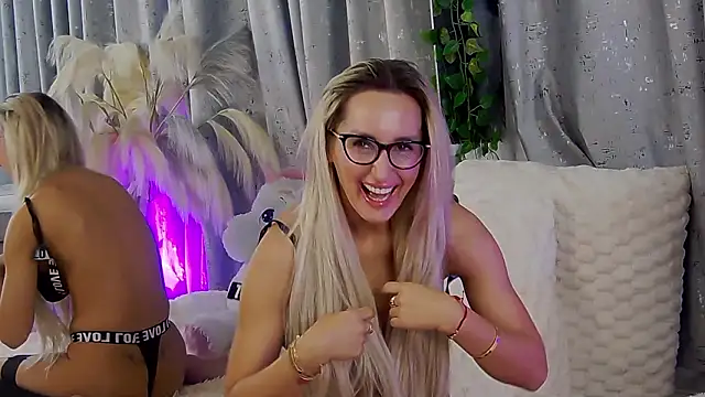 แชท XXX สดของ IsabelleEthan