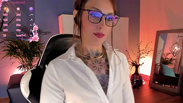 Megan_inked's Live XXX Chat