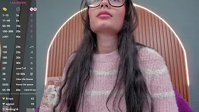 NayeCloudのライブXXXチャット