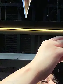 VineraSweet's Live XXX Chat