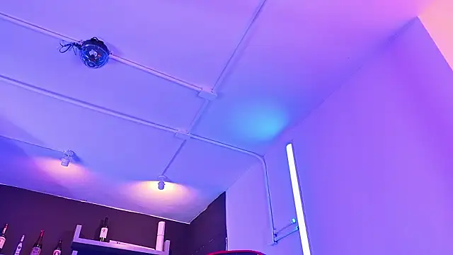 nova_salvatore's Webcam Show