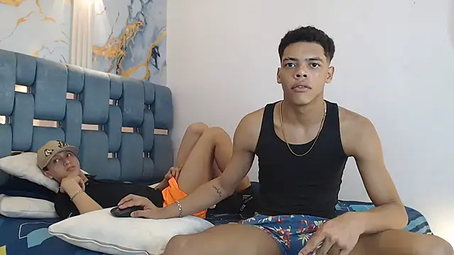 PRETTY_FEM Adlı Modelin Web Kamerası Şovu