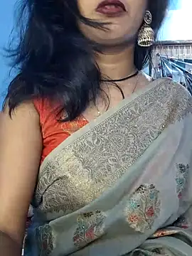 Chat XXX en directo de Janu-hasena