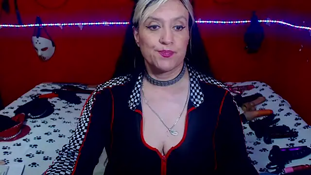 MATURE_Randy's Live XXX Chat