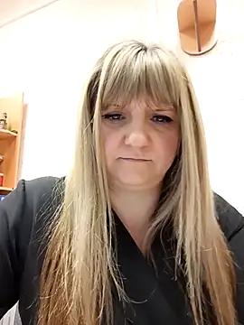 Office_Albertina Adlı Modelin Canlı XXX Sohbeti