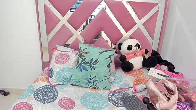 bellalumi's Live XXX Chat