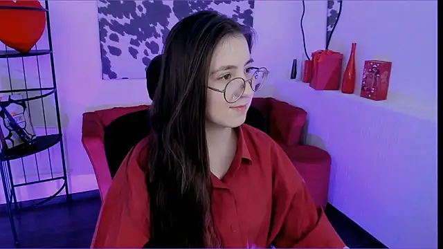 VirtuallVoyant's Live XXX Chat