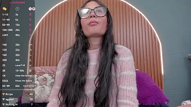 Chat XXX ao vivo de NayeCloud