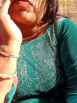 Desi_Biwi 在線直播表演