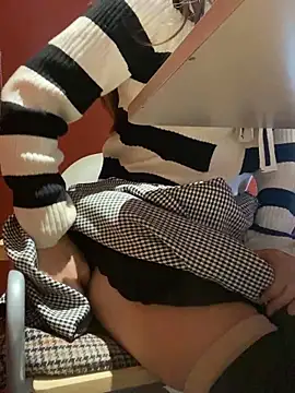 Sunflower_2368sayhi's Live XXX Chat