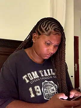 Онлайн чат XXX madell